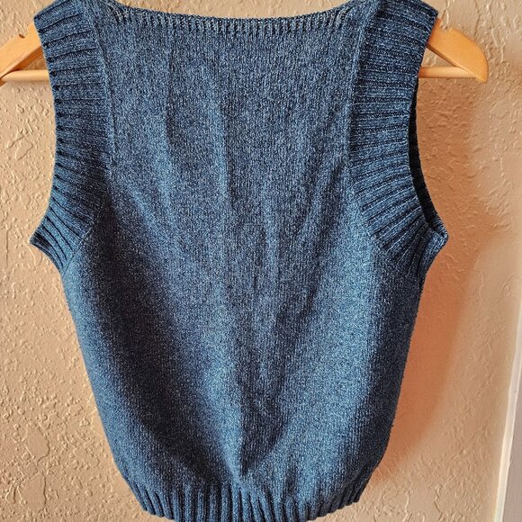 Classic Vintage Chanel Sweater Set - Picture 7 of 12